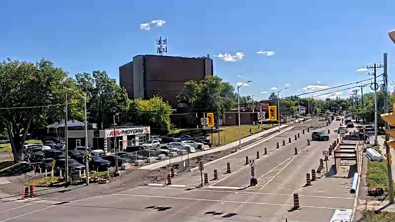 Traffic camera image at 2025-08-31 16:21:32