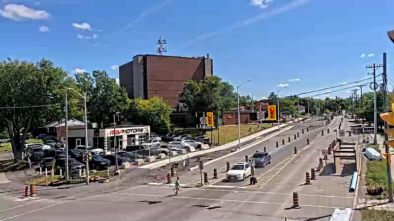 Traffic camera image at 2025-08-31 17:16:32