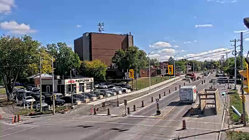 Traffic camera image at 2025-09-14 17:21:24