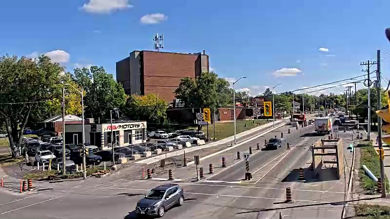 Traffic camera image at 2025-09-14 17:51:36