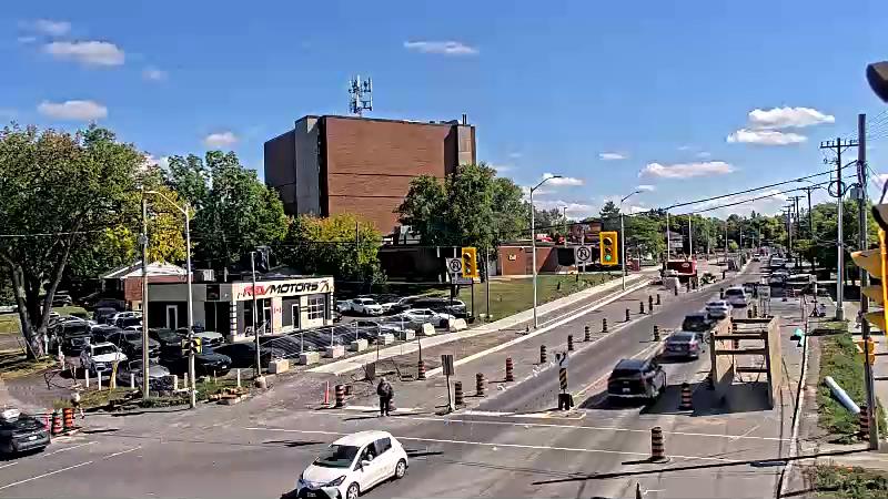Traffic camera image at 2025-09-14 17:56:38