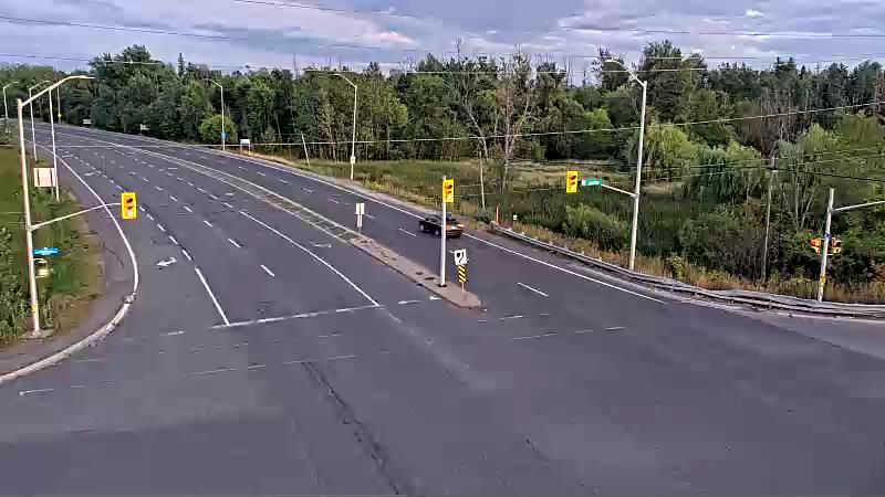 Traffic camera image at 2025-08-25 00:06:28