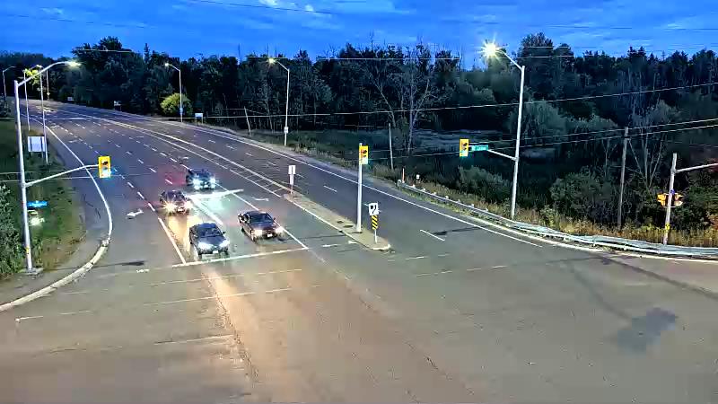 Traffic camera image at 2025-08-25 00:21:16