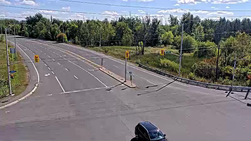 Traffic camera image at 2025-09-14 17:46:38