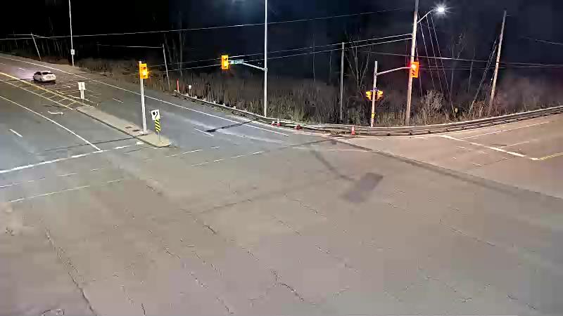 Traffic camera image at 2025-05-09 08:25:56