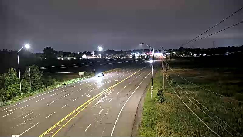 Traffic camera image at 2025-07-07 03:03:49