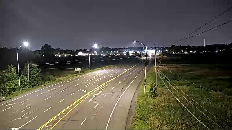 Traffic camera image at 2025-07-07 04:04:16