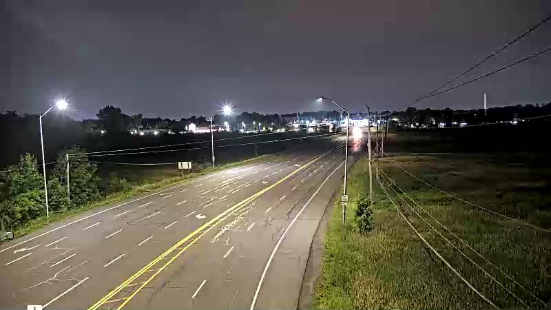 Traffic camera image at 2025-07-07 04:21:18