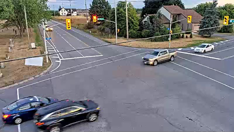 Traffic camera image at 2025-08-25 00:01:21