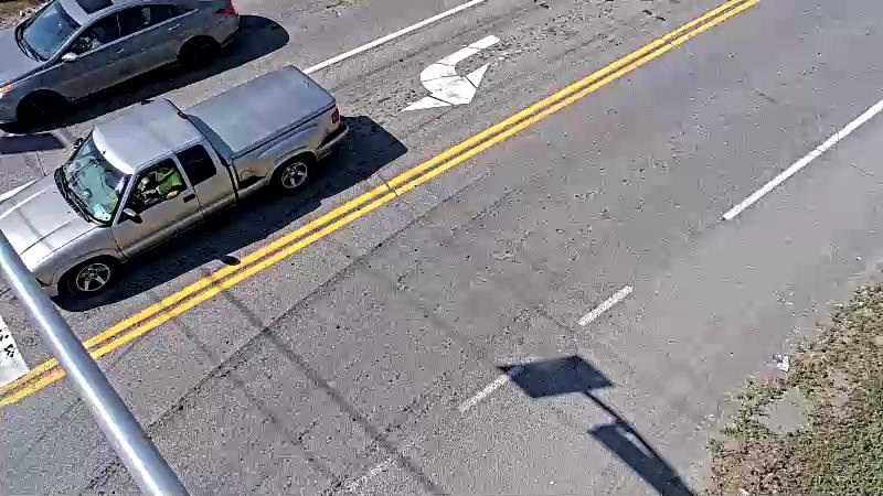 Traffic camera image at 2025-09-16 17:11:20