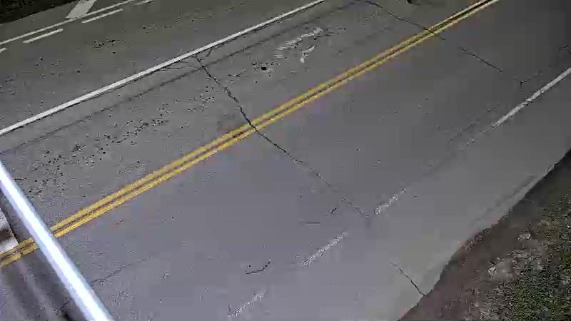 Traffic camera image at 2025-05-09 08:20:59
