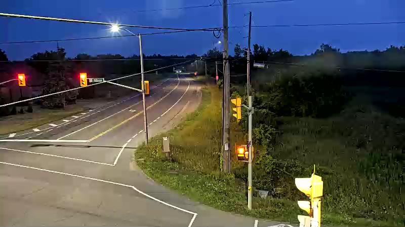 Traffic camera image at 2025-07-31 01:06:32