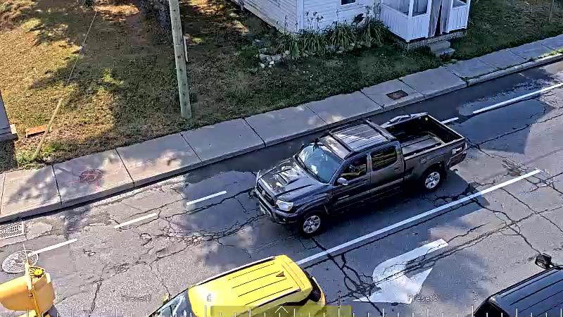 Traffic camera image at 2025-08-24 14:41:31