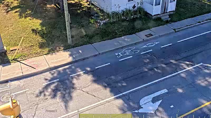 Traffic camera image at 2025-08-31 14:06:29