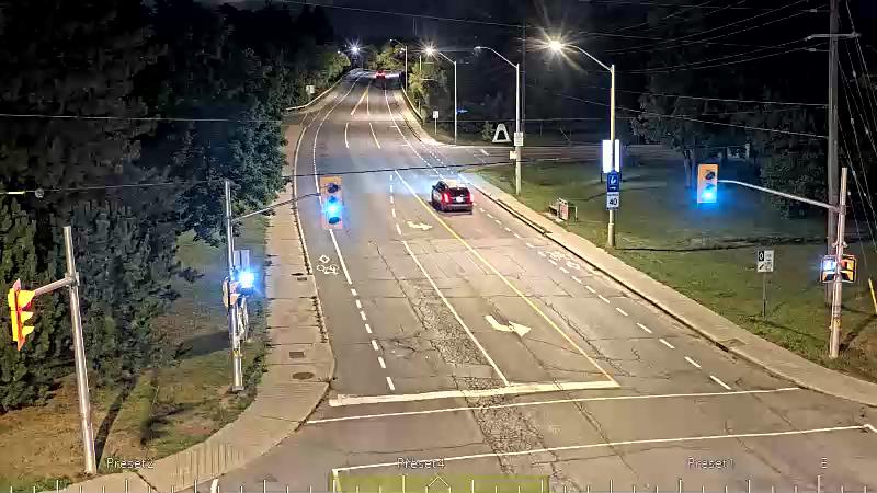 Traffic camera image at 2025-09-07 00:26:21