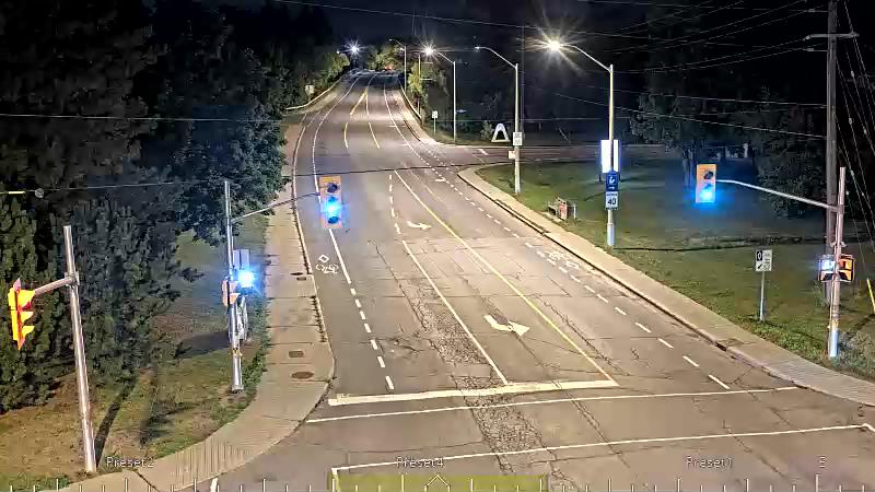 Traffic camera image at 2025-09-07 01:41:13