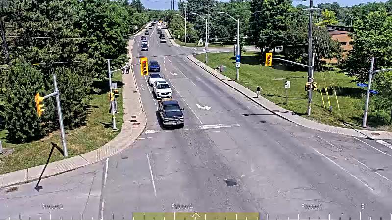 Traffic camera image at 2025-06-30 17:06:37