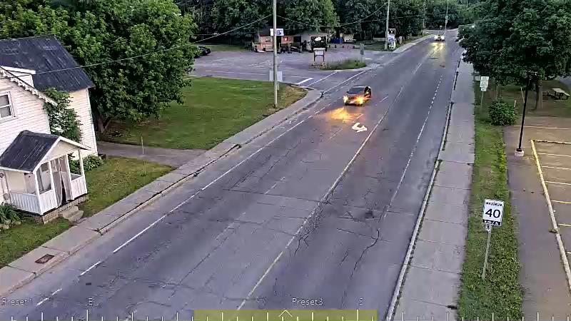Traffic camera image at 2025-07-06 01:06:22