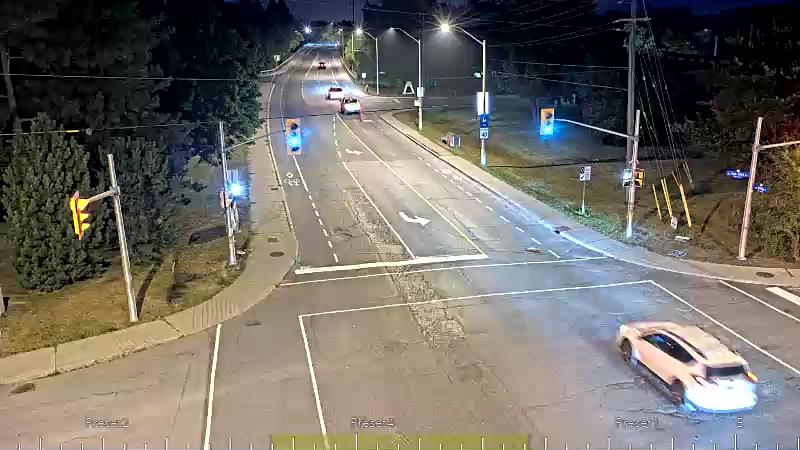 Traffic camera image at 2025-07-31 01:21:22