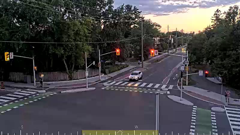 Traffic camera image at 2025-08-25 00:06:28