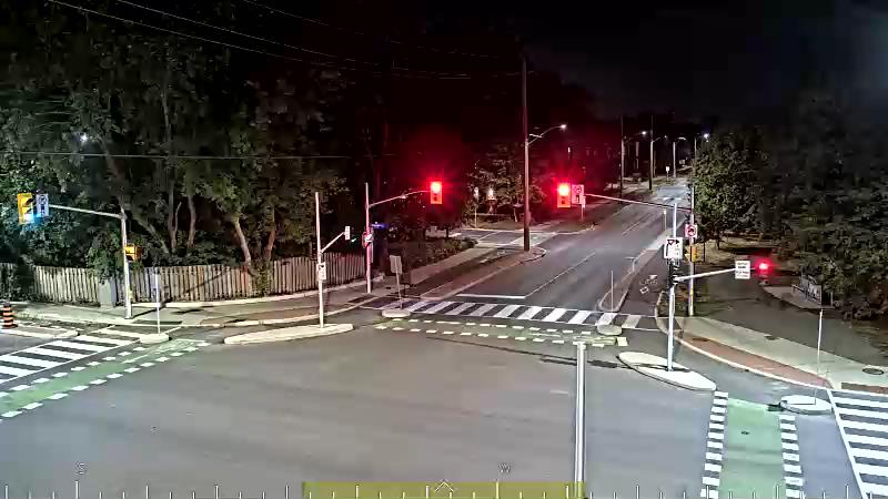 Traffic camera image at 2025-08-25 02:41:19