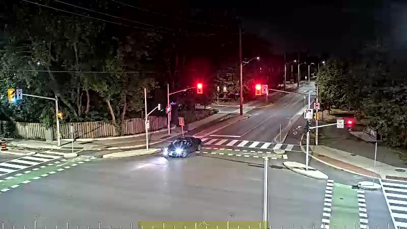 Traffic camera image at 2025-08-25 03:01:20