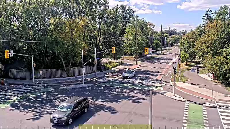 Traffic camera image at 2025-09-14 17:06:32