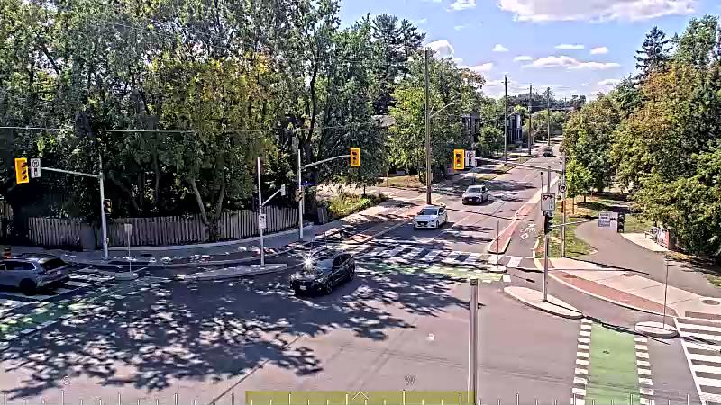 Traffic camera image at 2025-09-14 17:31:23