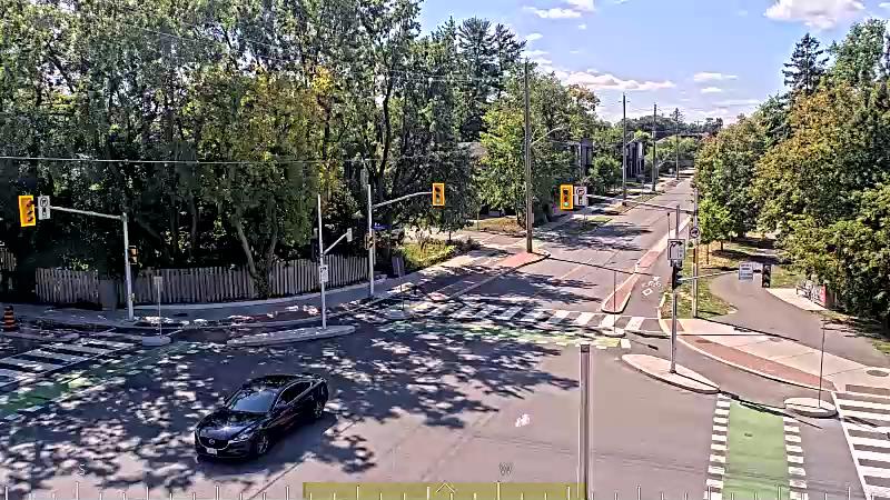 Traffic camera image at 2025-09-14 17:41:22