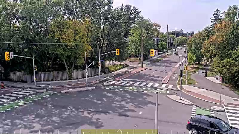 Traffic camera image at 2025-09-17 17:41:22