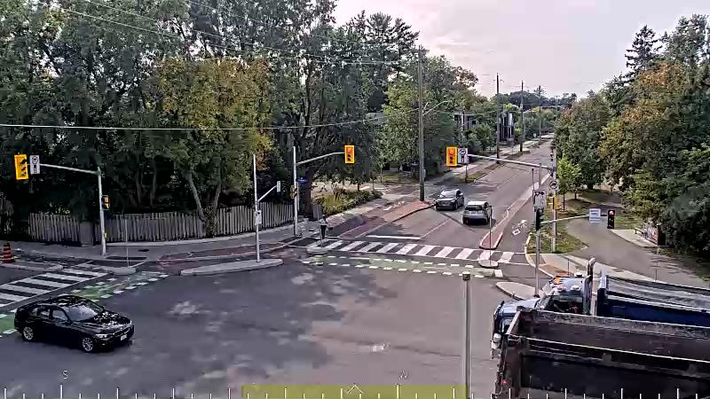 Traffic camera image at 2025-09-17 18:46:45