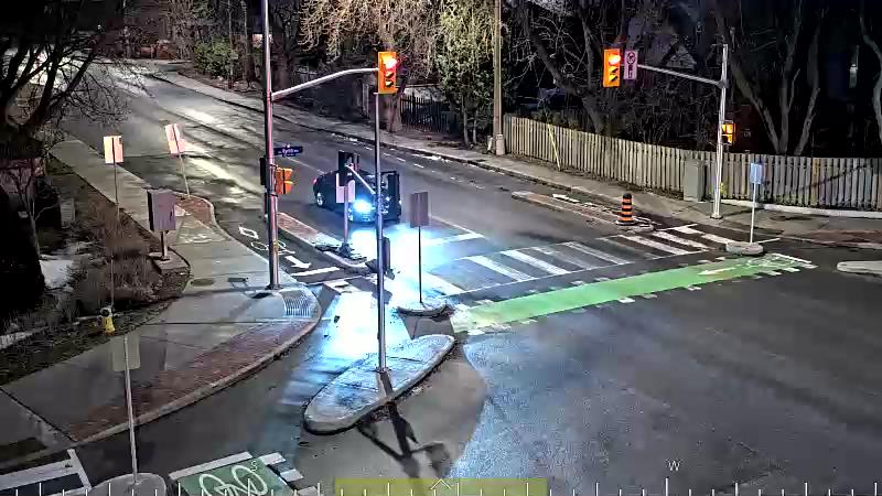 Traffic camera image at 2025-03-25 10:21:09