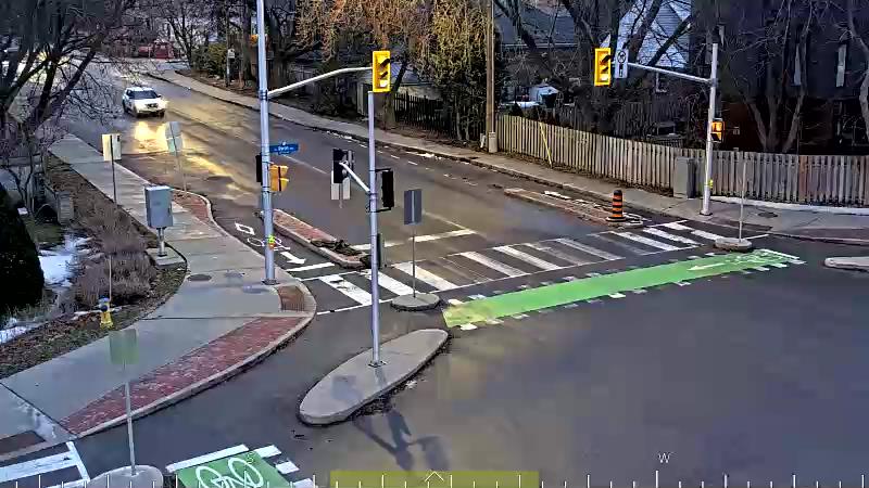 Traffic camera image at 2025-03-25 10:46:04