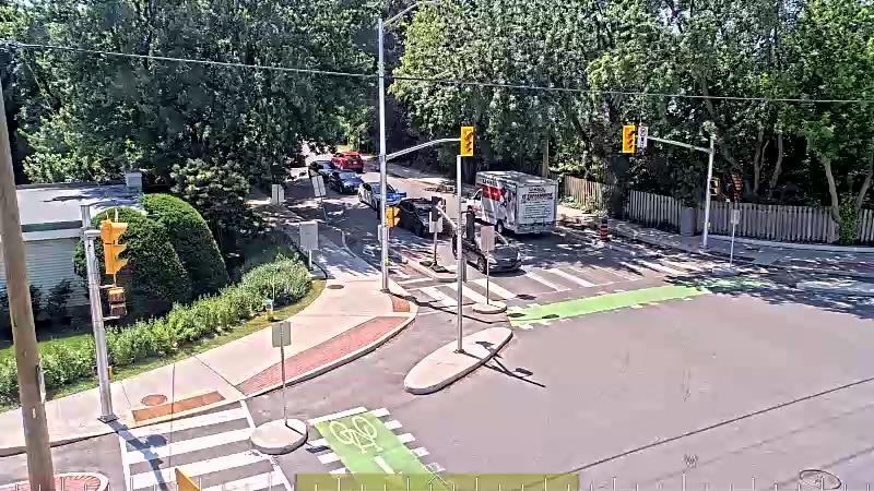 Traffic camera image at 2025-06-30 15:46:30