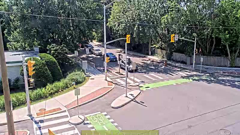 Traffic camera image at 2025-06-30 15:56:35