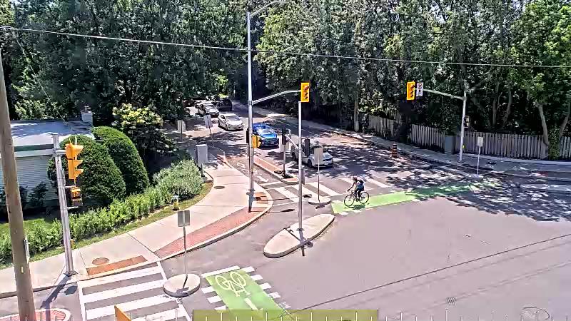 Traffic camera image at 2025-06-30 17:06:37