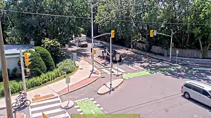 Traffic camera image at 2025-06-30 17:16:49