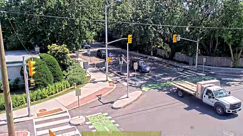 Traffic camera image at 2025-06-30 19:21:30