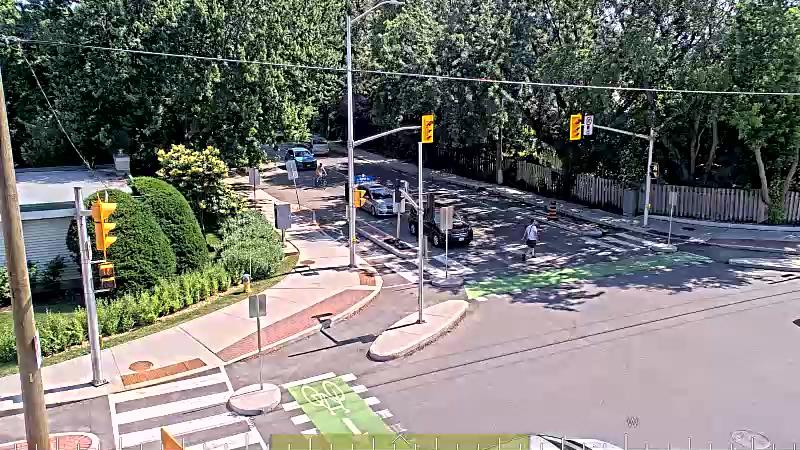 Traffic camera image at 2025-06-30 19:26:31