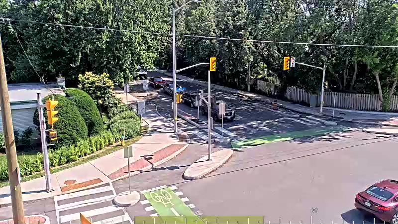 Traffic camera image at 2025-06-30 20:06:34