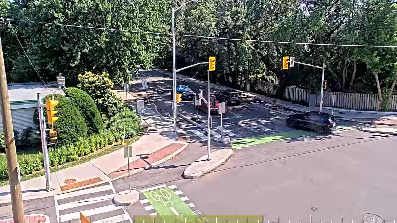 Traffic camera image at 2025-06-30 20:16:25