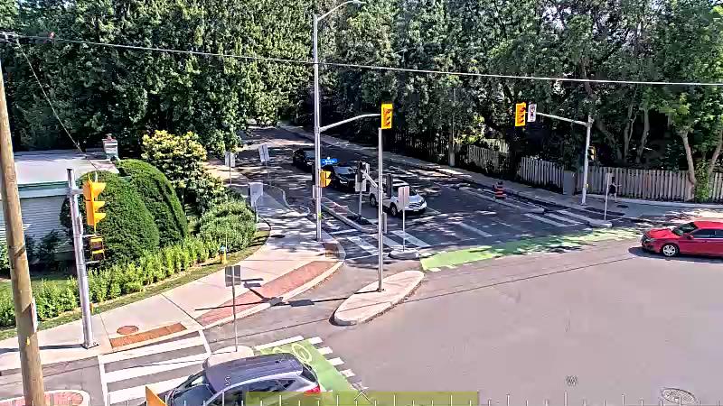 Traffic camera image at 2025-06-30 20:31:44