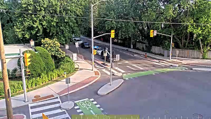 Traffic camera image at 2025-06-30 22:56:39