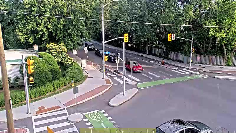 Traffic camera image at 2025-06-30 23:11:24