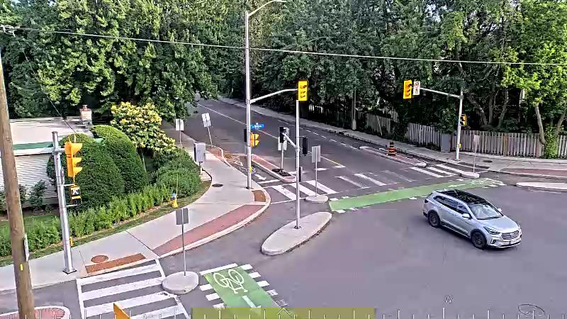 Traffic camera image at 2025-06-30 23:16:24