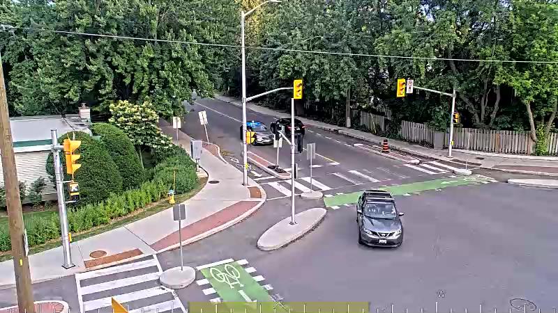 Traffic camera image at 2025-07-01 00:01:49