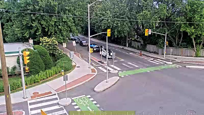 Traffic camera image at 2025-07-01 00:11:22