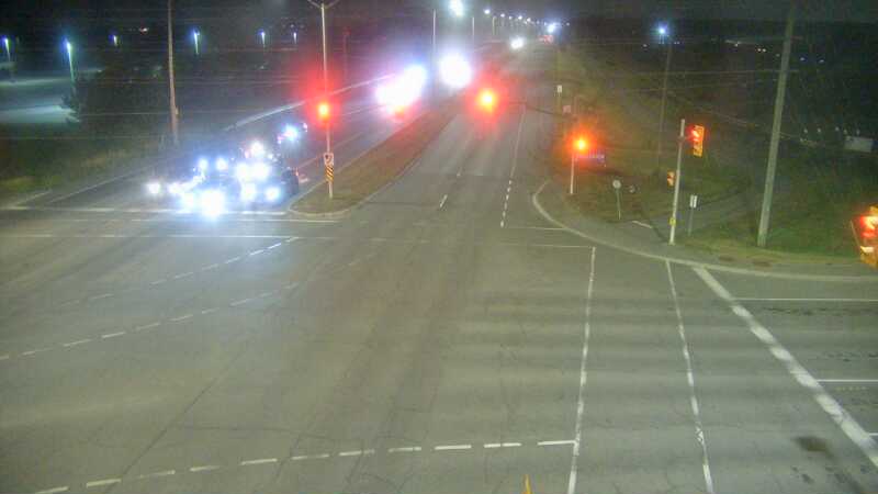 Traffic camera image at 2025-08-04 01:40:11