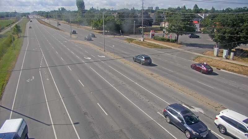 Traffic camera image at 2025-08-24 14:25:14