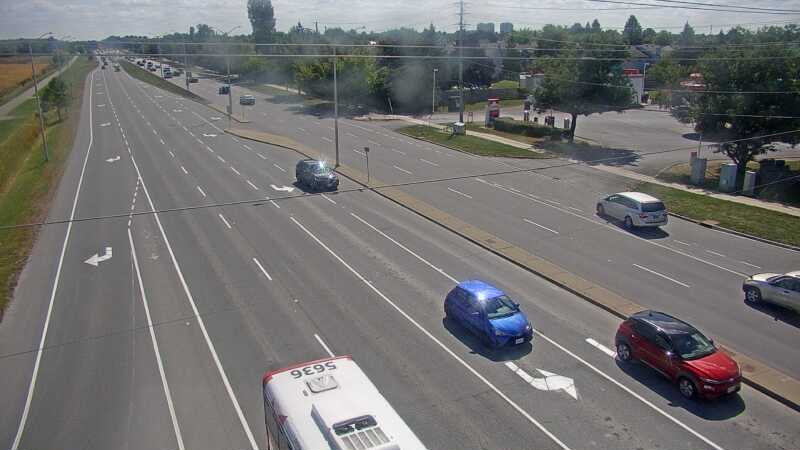 Traffic camera image at 2025-09-14 17:35:11
